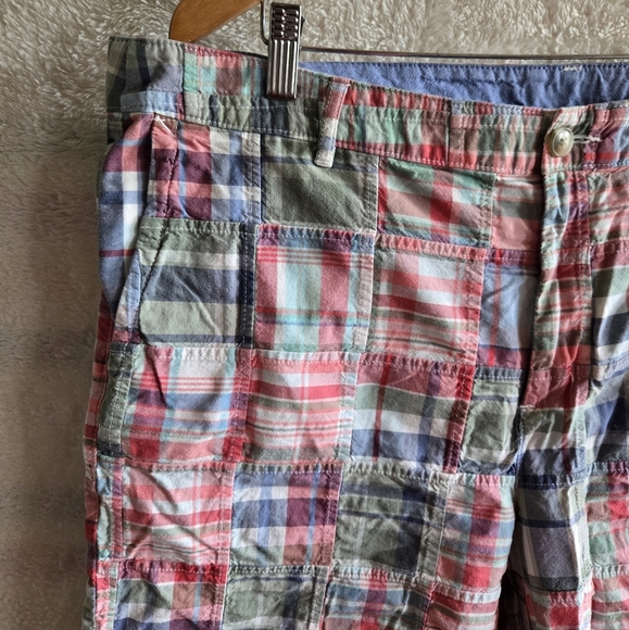 L.L. Bean Multicolor Plaid Women's Shorts - Picture 2 of 5
